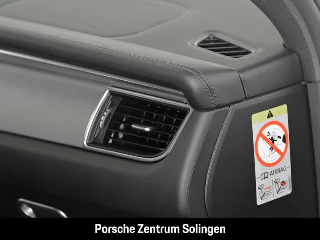 Porsche Macan GTS PANO BOSE Standheizung Approved 08/202 01/2017-photo-21