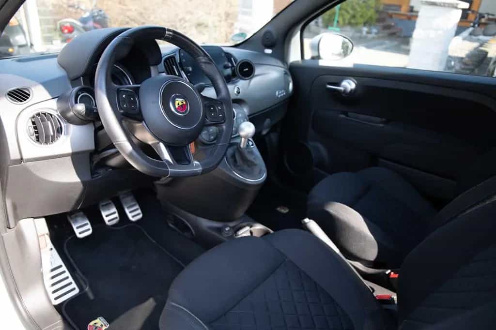 Abarth 595 165 PS | Campovolo Grau | Tech-/Design-/Styl 12/2022-photo-12