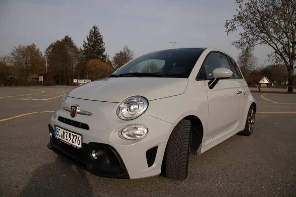 Abarth 595 165 PS | Campovolo Grau | Tech-/Design-/Styl 12/2022-photo-5