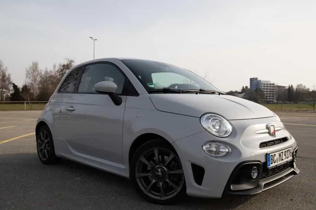 Abarth 595 165 PS | Campovolo Grau | Tech-/Design-/Styl 12/2022-photo-6