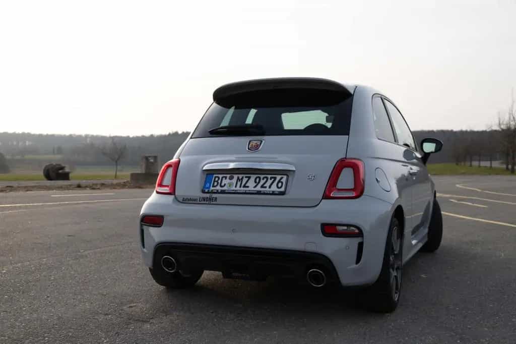 Abarth 595 165 PS | Campovolo Grau | Tech-/Design-/Styl 12/2022-photo-9