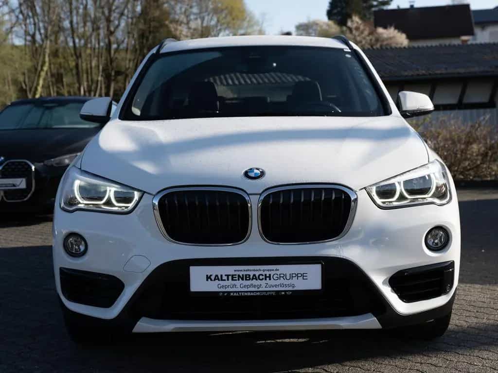 BMW X1 sDrive 18i Sport Line LED NAVI KAMERA SHZ PDC 10/2018-photo-1