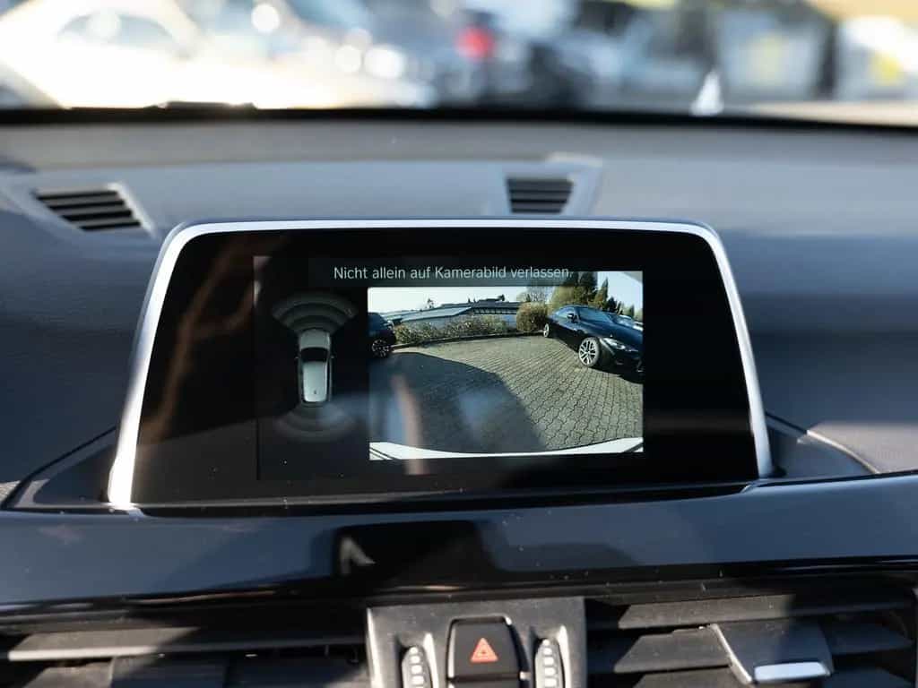 BMW X1 sDrive 18i Sport Line LED NAVI KAMERA SHZ PDC 10/2018-photo-18