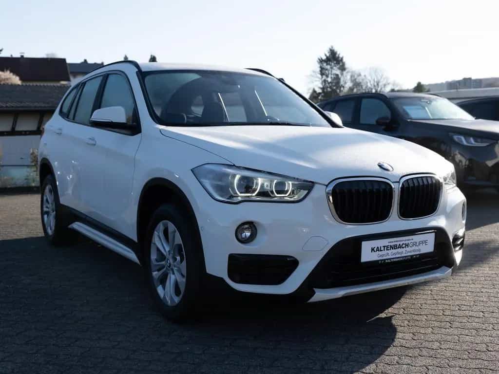 BMW X1 sDrive 18i Sport Line LED NAVI KAMERA SHZ PDC 10/2018-photo-2
