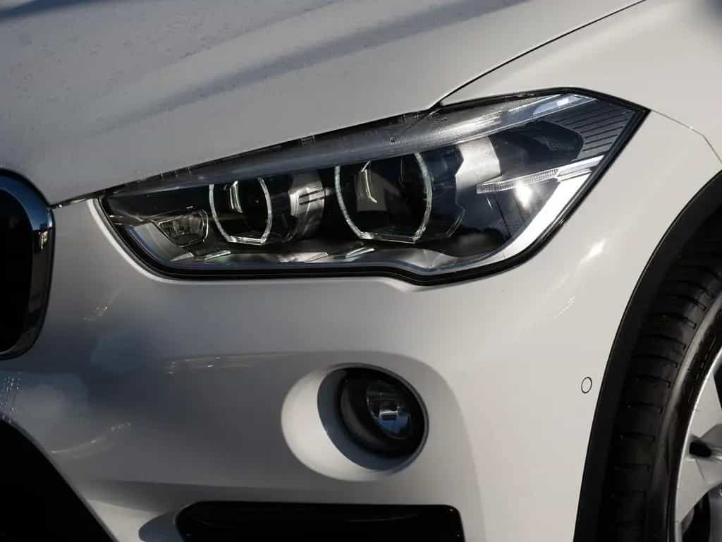 BMW X1 sDrive 18i Sport Line LED NAVI KAMERA SHZ PDC 10/2018-photo-28