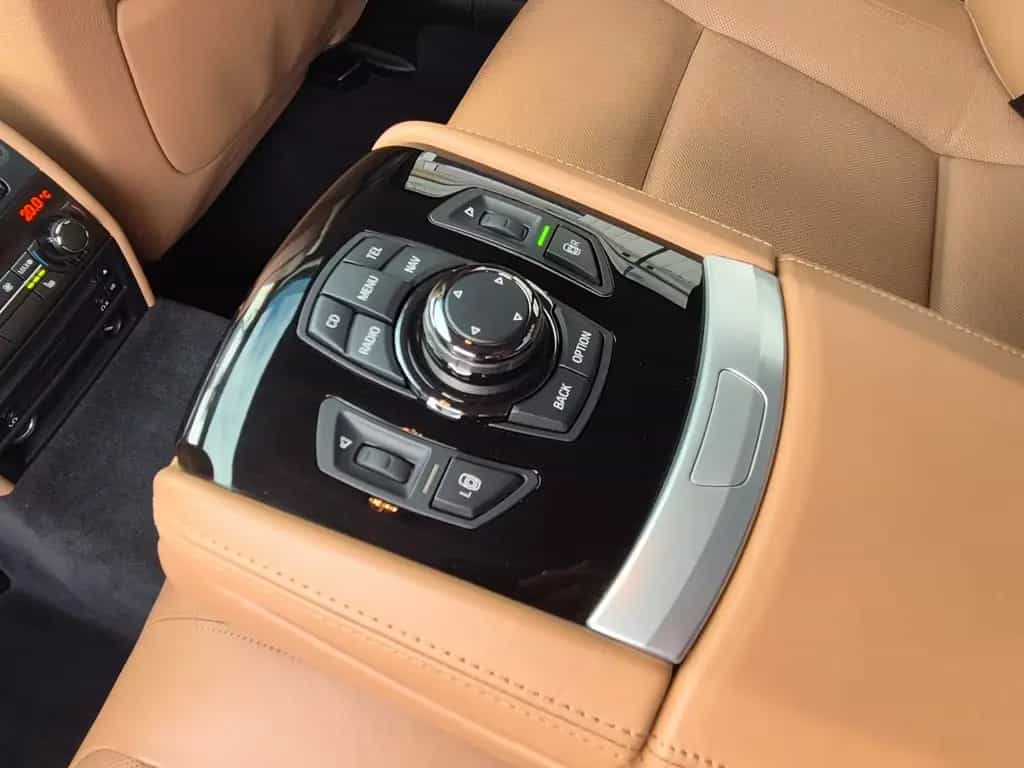 ALPINA B7 4,4 Bi-Turbo*Entertainment*Head Up*Voll 11/2011-photo-23