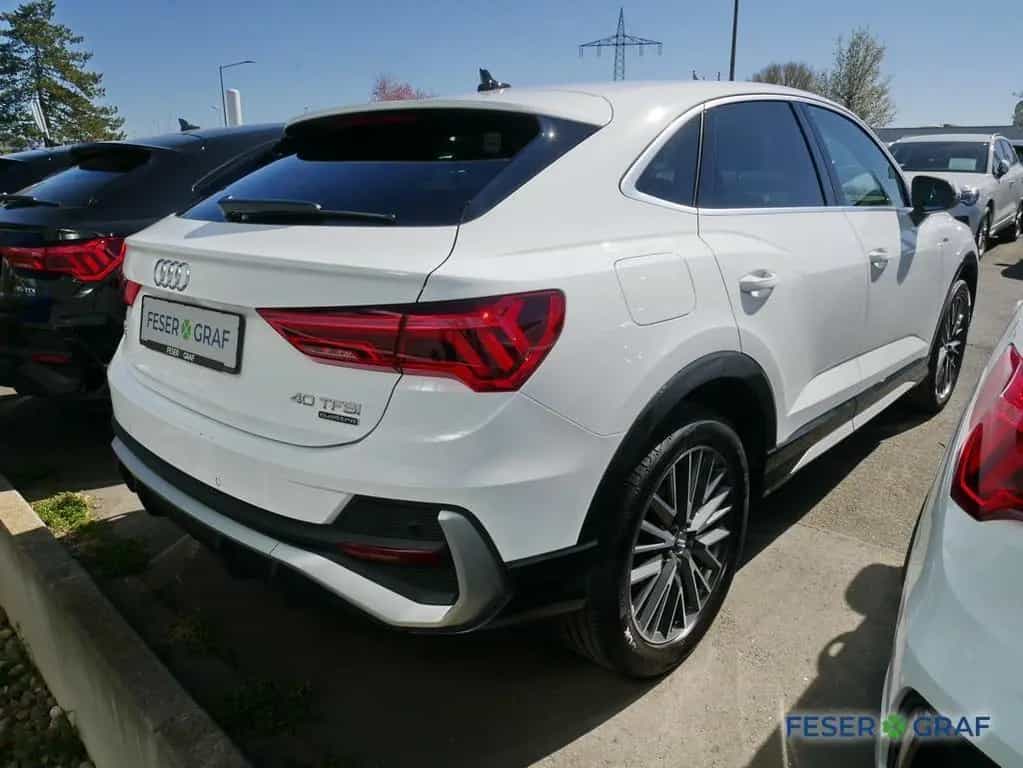 Audi Q3 Sportback 40 TFSI qu. S line Ext. ACC Nav 19" 08/2023-photo-2