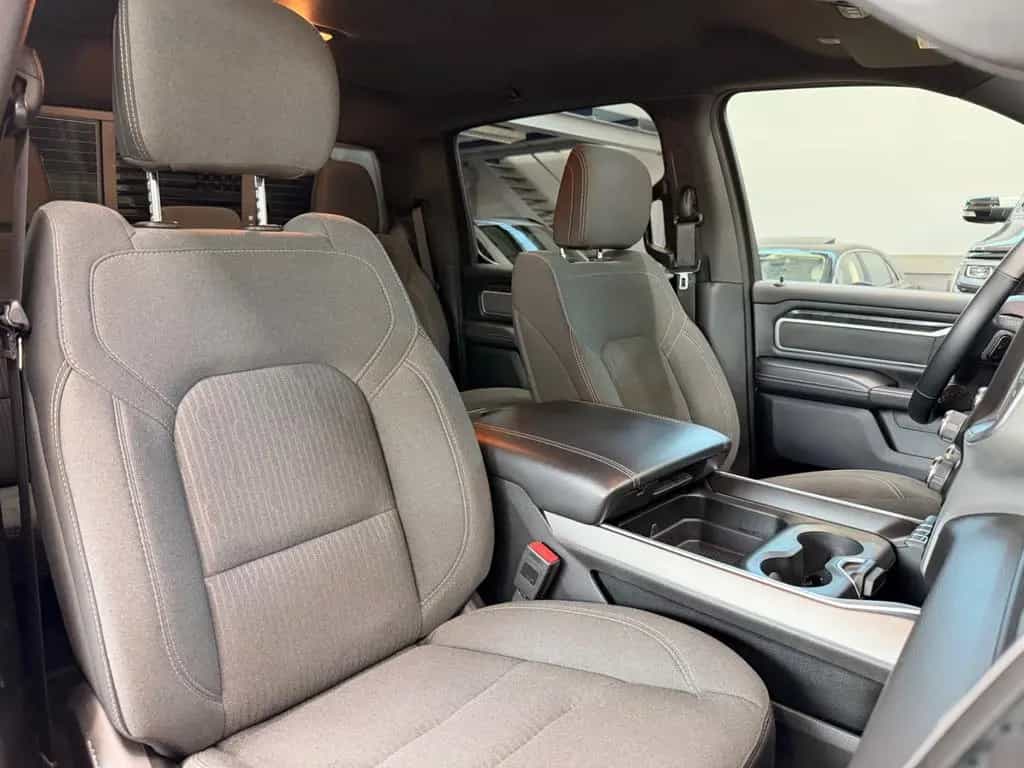 Dodge RAM 1500 3.0 EcoDiesel Bighorn Kamera Hardtop 03/2022-photo-16