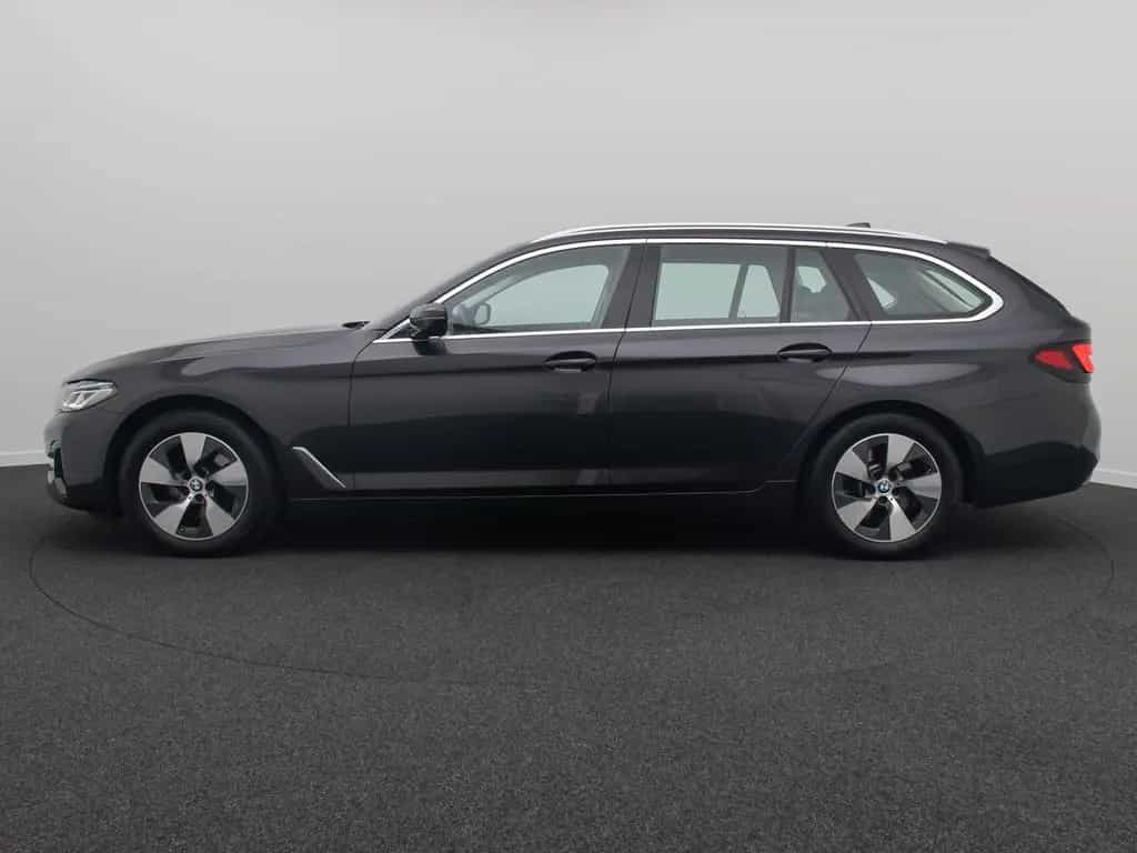 BMW 5 Series 520d xD  Kamera Laser HUD DAB AHK Komfort Alarm 03/2023-photo-10