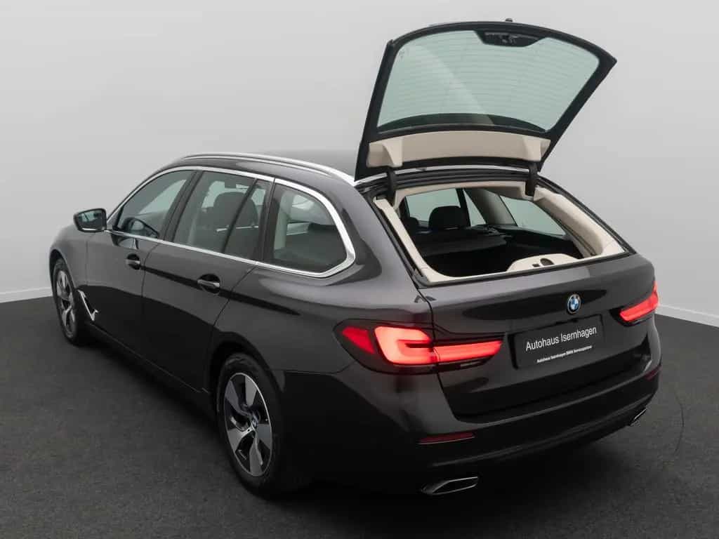 BMW 5 Series 520d xD  Kamera Laser HUD DAB AHK Komfort Alarm 03/2023-photo-12