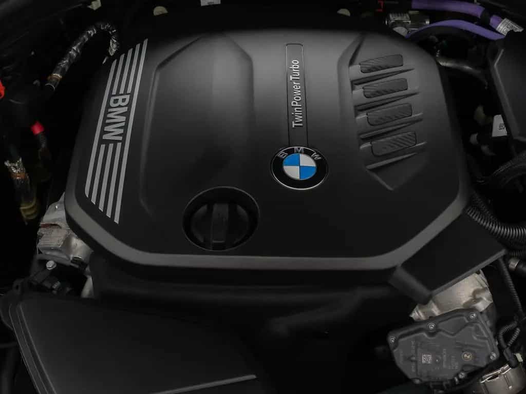 BMW 5 Series 520d xD  Kamera Laser HUD DAB AHK Komfort Alarm 03/2023-photo-15