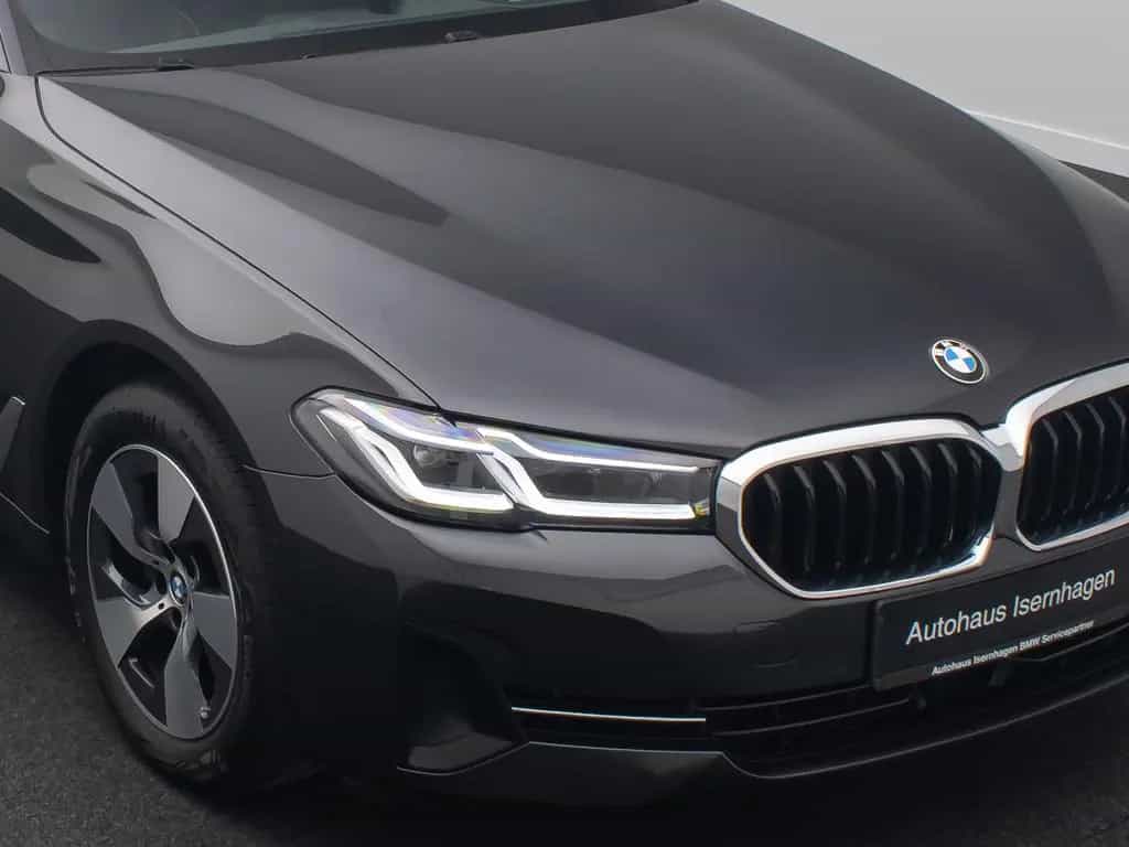 BMW 5 Series 520d xD  Kamera Laser HUD DAB AHK Komfort Alarm 03/2023-photo-19