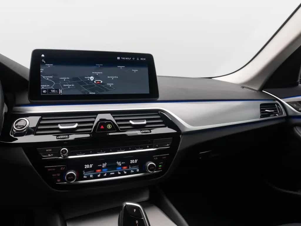 BMW 5 Series 520d xD  Kamera Laser HUD DAB AHK Komfort Alarm 03/2023-photo-22