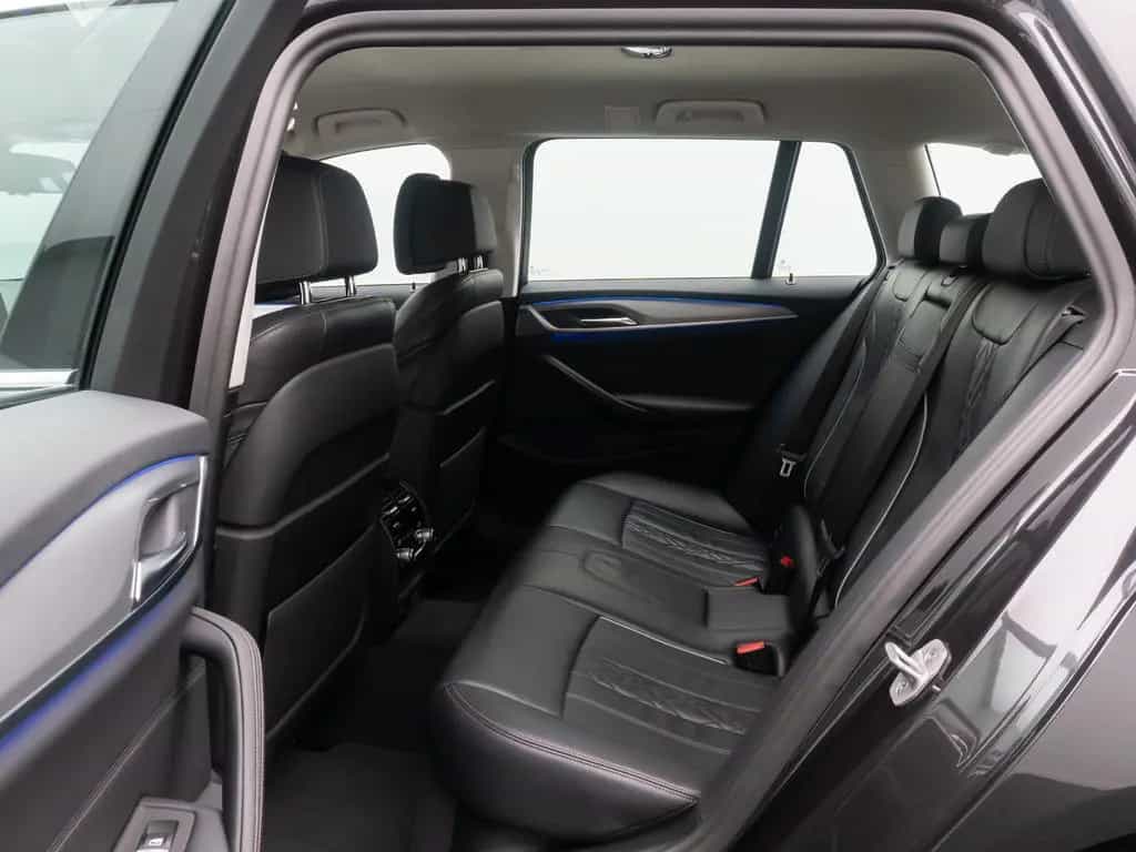 BMW 5 Series 520d xD  Kamera Laser HUD DAB AHK Komfort Alarm 03/2023-photo-26