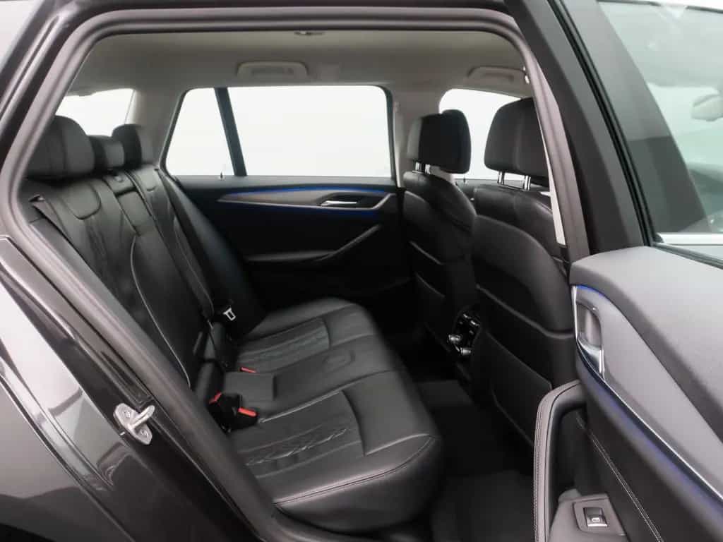 BMW 5 Series 520d xD  Kamera Laser HUD DAB AHK Komfort Alarm 03/2023-photo-27
