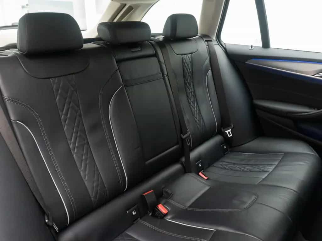 BMW 5 Series 520d xD  Kamera Laser HUD DAB AHK Komfort Alarm 03/2023-photo-28