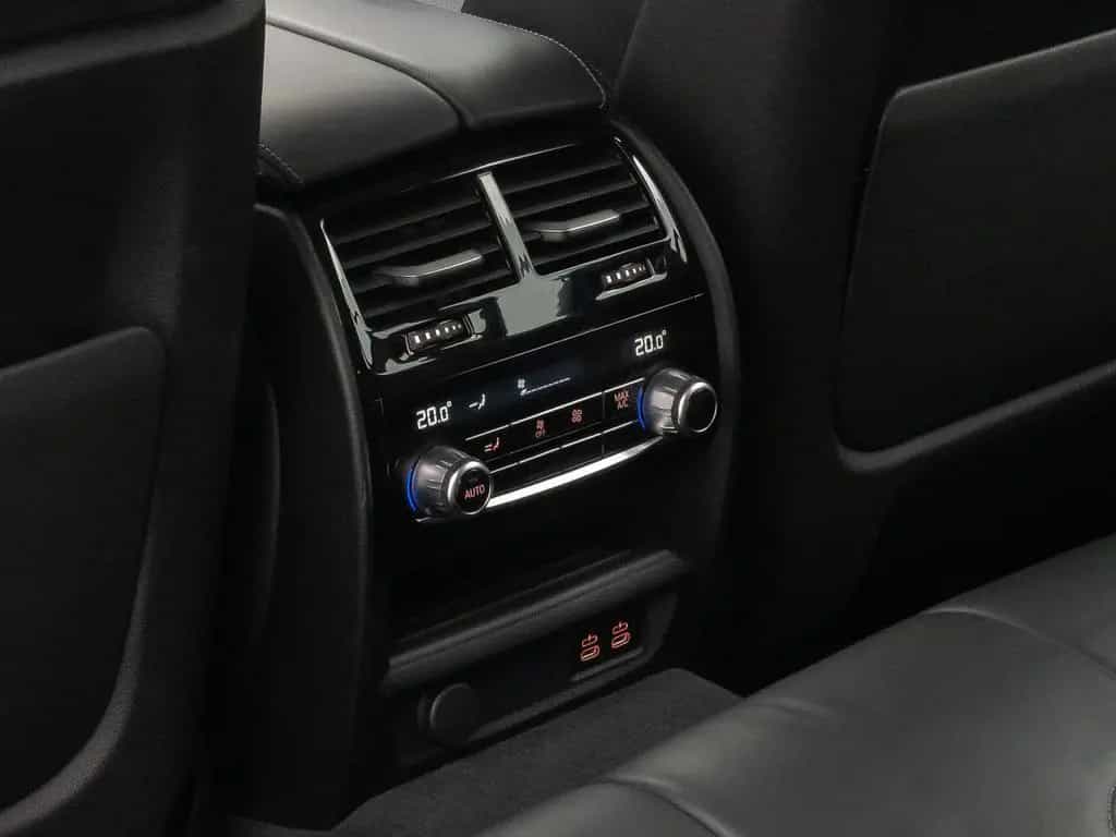 BMW 5 Series 520d xD  Kamera Laser HUD DAB AHK Komfort Alarm 03/2023-photo-29
