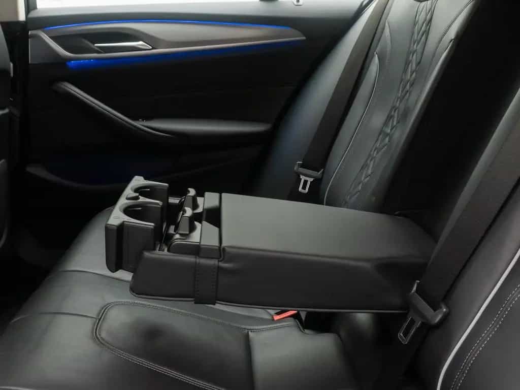 BMW 5 Series 520d xD  Kamera Laser HUD DAB AHK Komfort Alarm 03/2023-photo-30