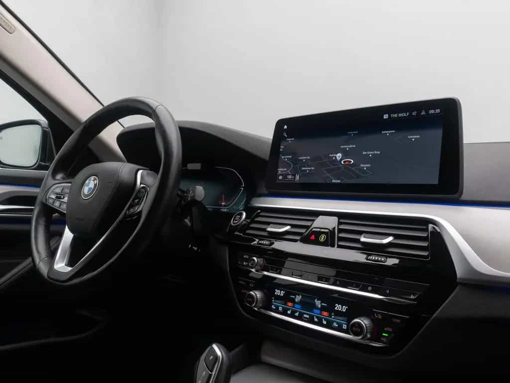 BMW 5 Series 520d xD  Kamera Laser HUD DAB AHK Komfort Alarm 03/2023-photo-37