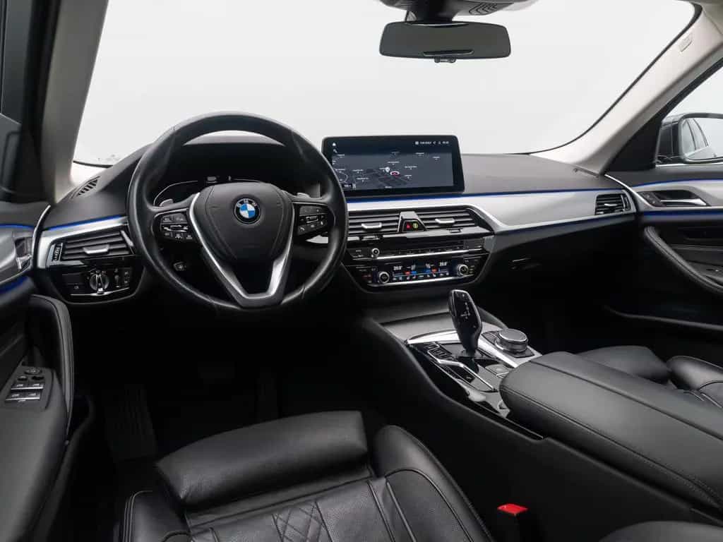 BMW 5 Series 520d xD  Kamera Laser HUD DAB AHK Komfort Alarm 03/2023-photo-38