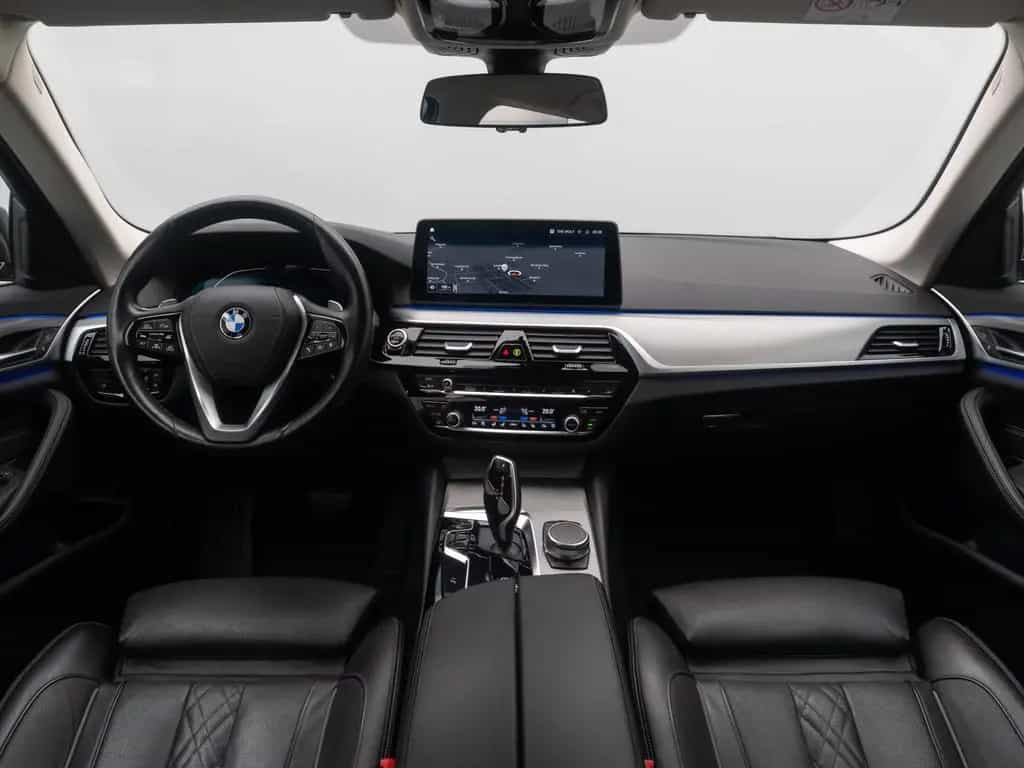 BMW 5 Series 520d xD  Kamera Laser HUD DAB AHK Komfort Alarm 03/2023-photo-39