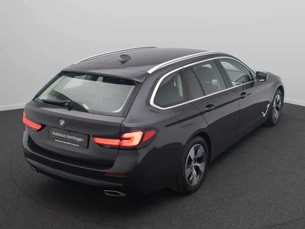 BMW 5 Series 520d xD  Kamera Laser HUD DAB AHK Komfort Alarm 03/2023-photo-6