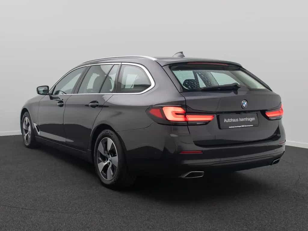 BMW 5 Series 520d xD  Kamera Laser HUD DAB AHK Komfort Alarm 03/2023-photo-8