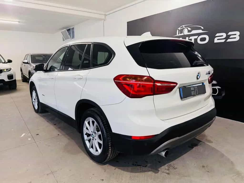 BMW X1 Bmw X1 F48 sdrive18d Sport auto*150 CV*PELLE*NAV 01/2019-photo-3