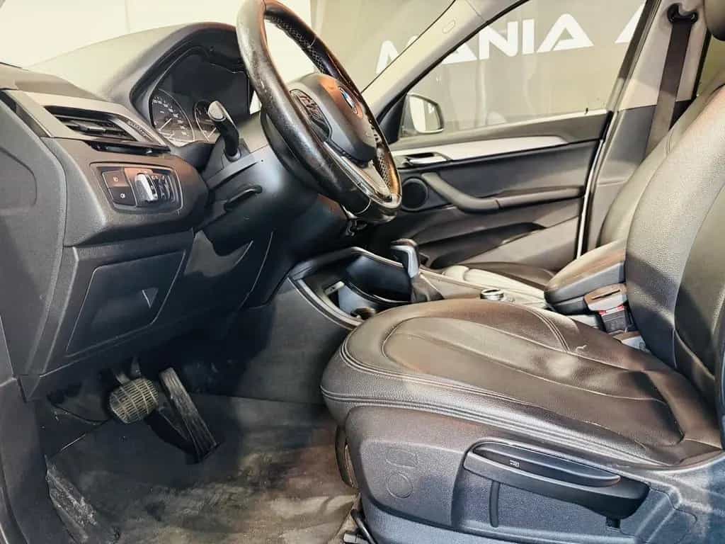 BMW X1 Bmw X1 F48 sdrive18d Sport auto*150 CV*PELLE*NAV 01/2019-photo-4
