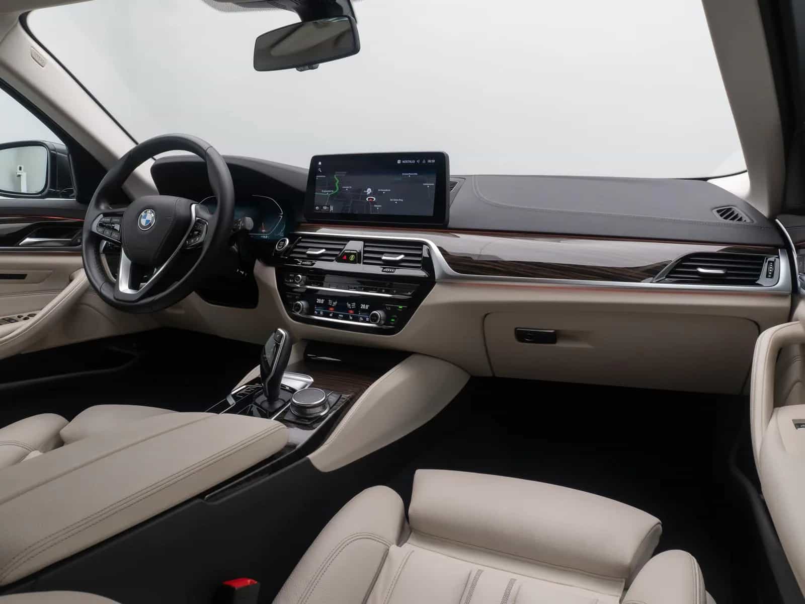 BMW 5 Series 520d xD  Kamera Laser HUD DAB AHK Komfort Alarm 05/2023-photo-38