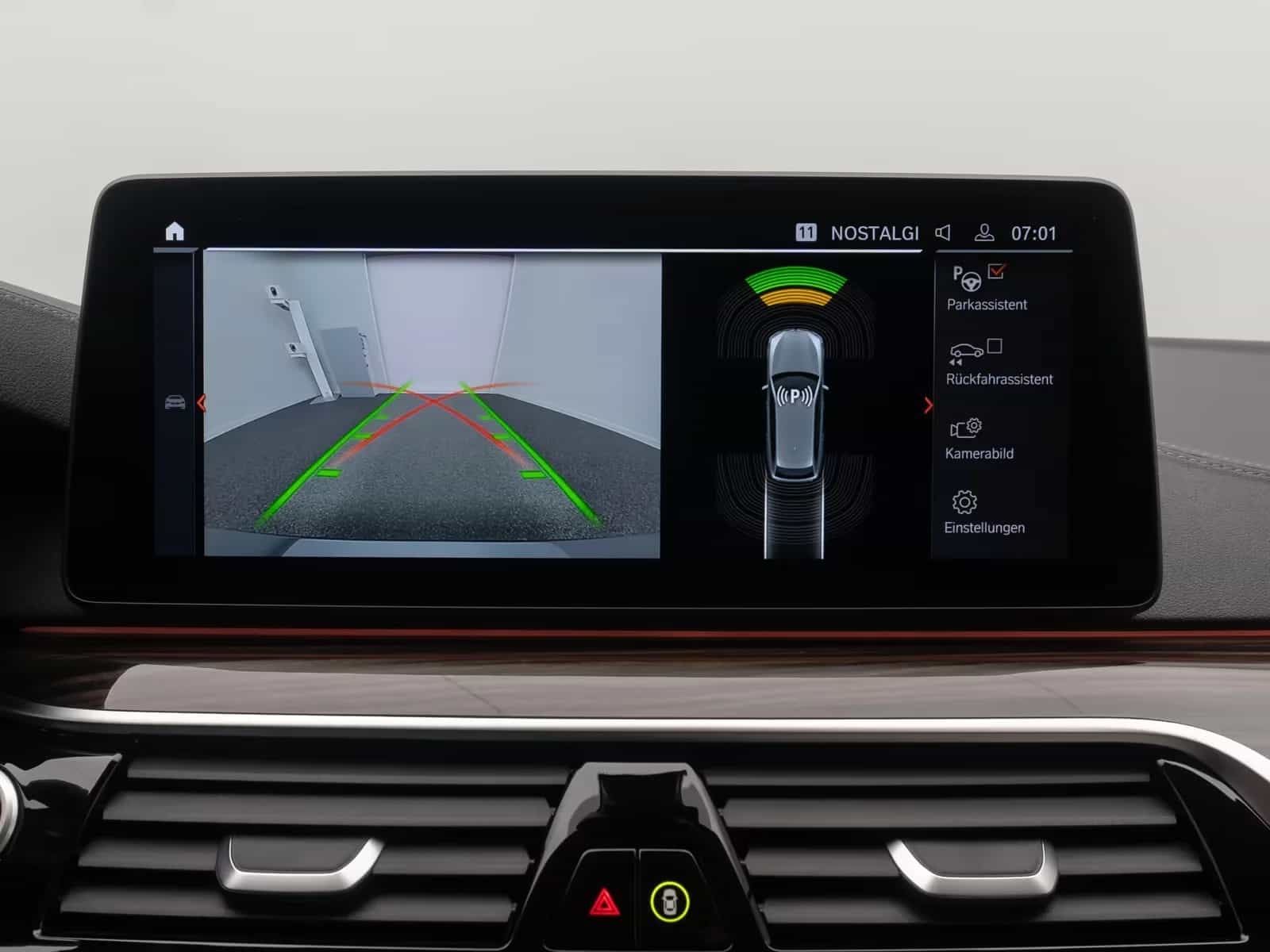 BMW 5 Series 520d xD  Kamera Laser HUD DAB AHK Komfort Alarm 05/2023-photo-40