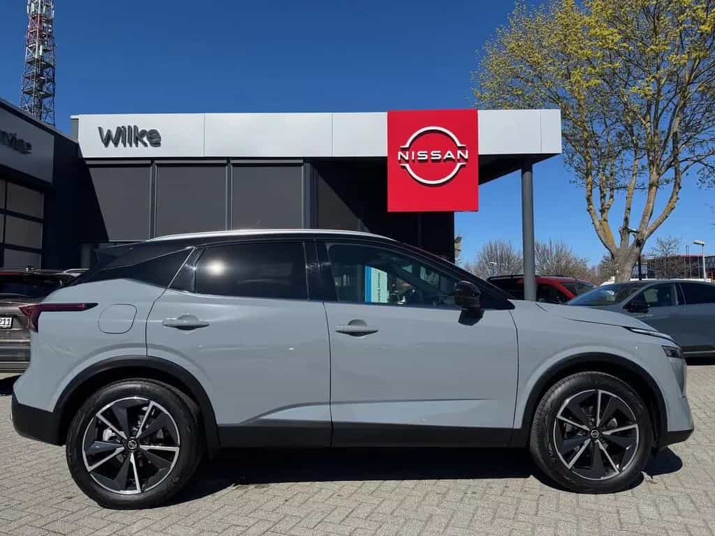 Nissan Qashqai 1.3 DIG-T MHEV Xtronic Tekna/BOSE/PANORA 05/2022-photo-2