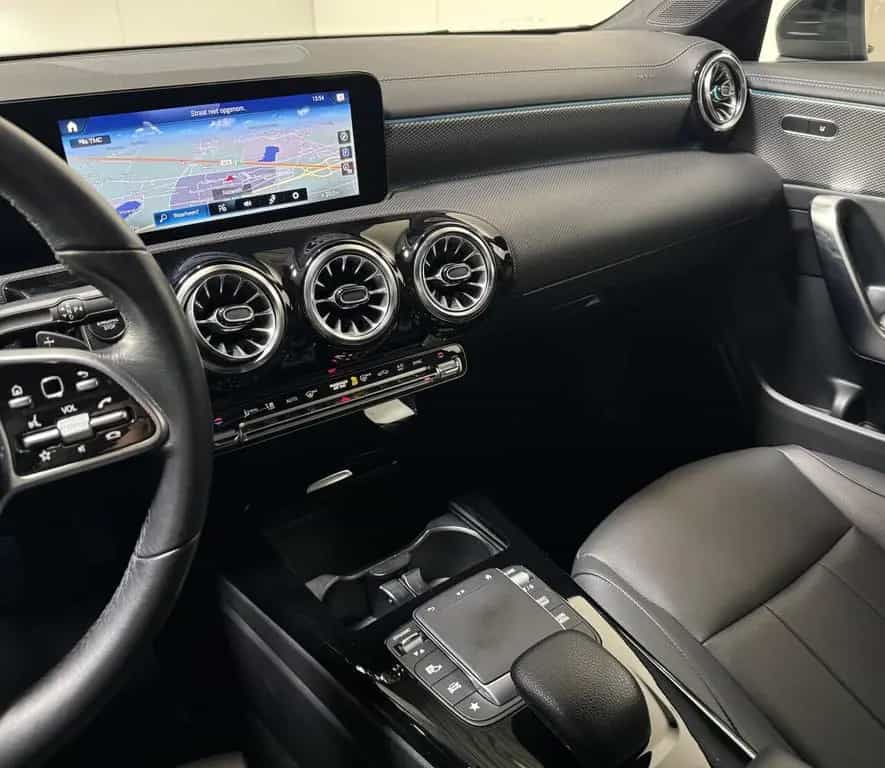 Mercedes-Benz CLA 200 CDI Shooting Break Autom. - Airco - GPS 06/2022-photo-11