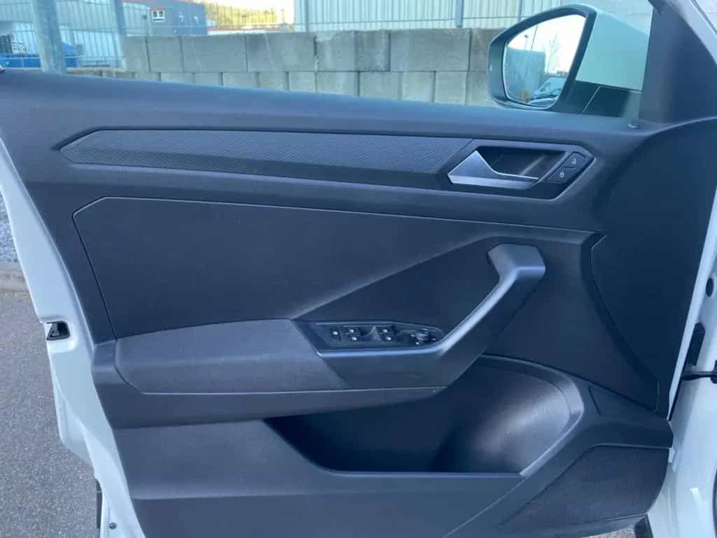 Volkswagen T-Roc 1.0 TSI - 10/2018-photo-11