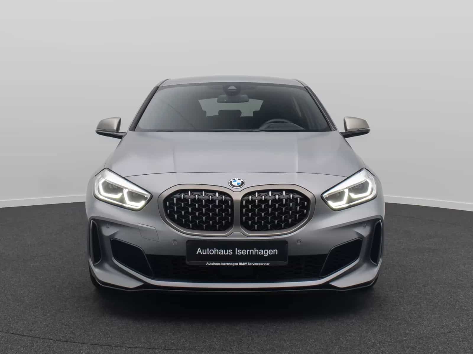 BMW M135 11/2022-photo-1