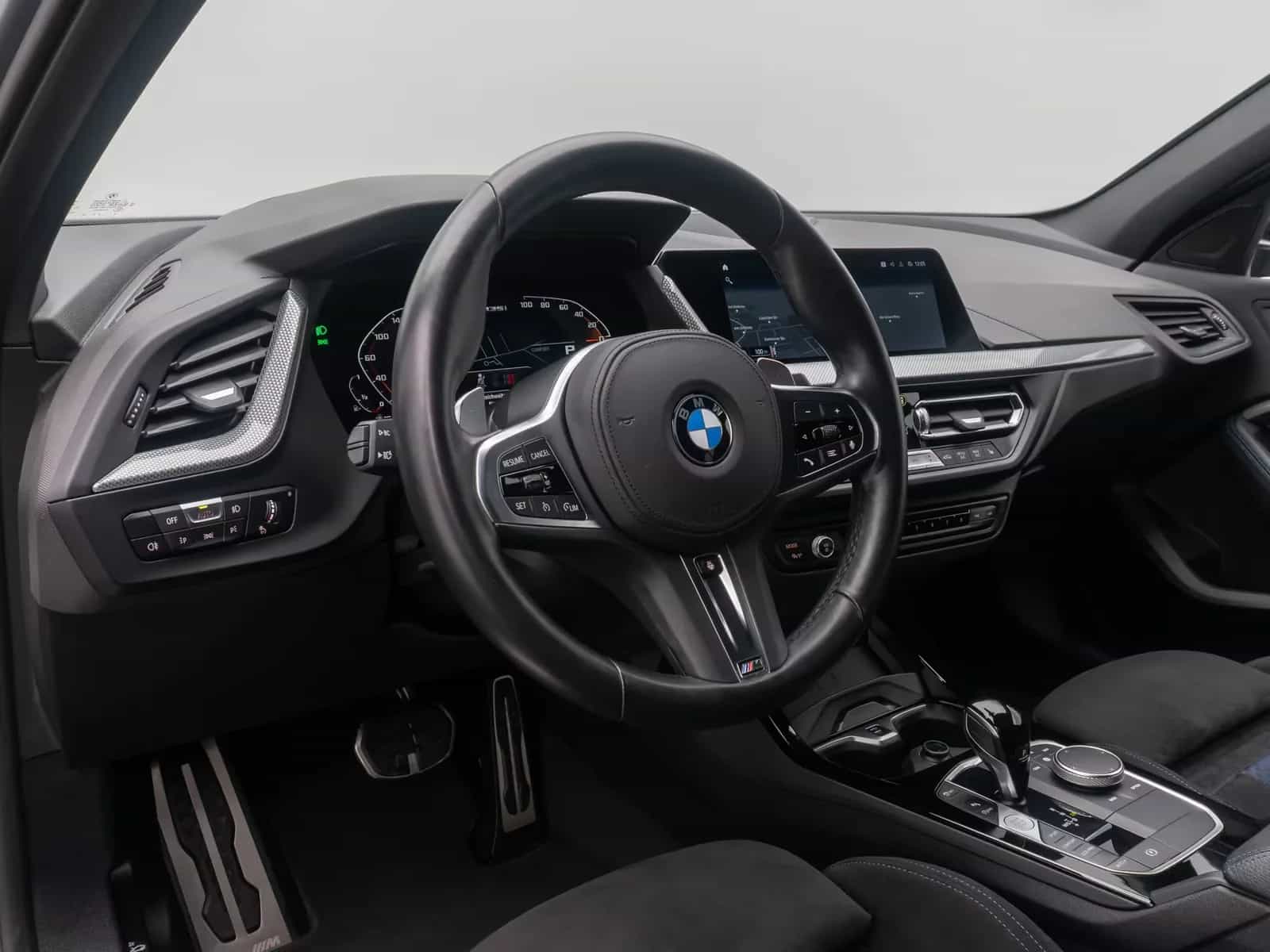 BMW M135 11/2022-photo-19