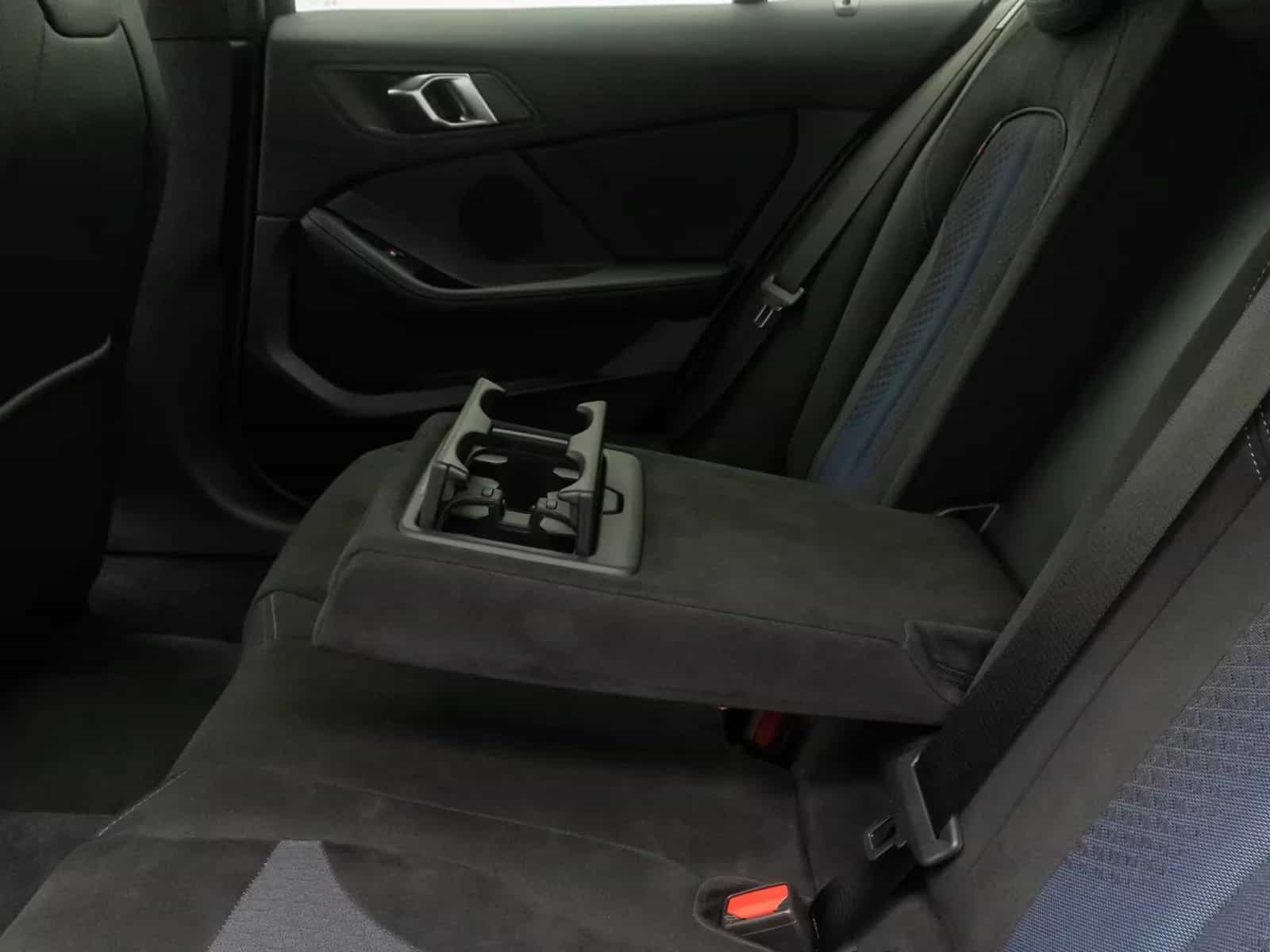 BMW M135 11/2022-photo-26