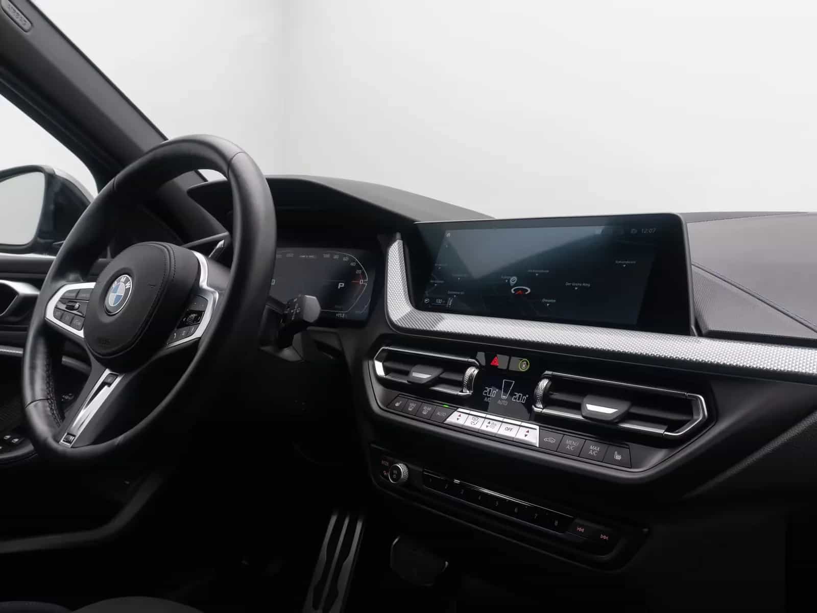 BMW M135 11/2022-photo-35
