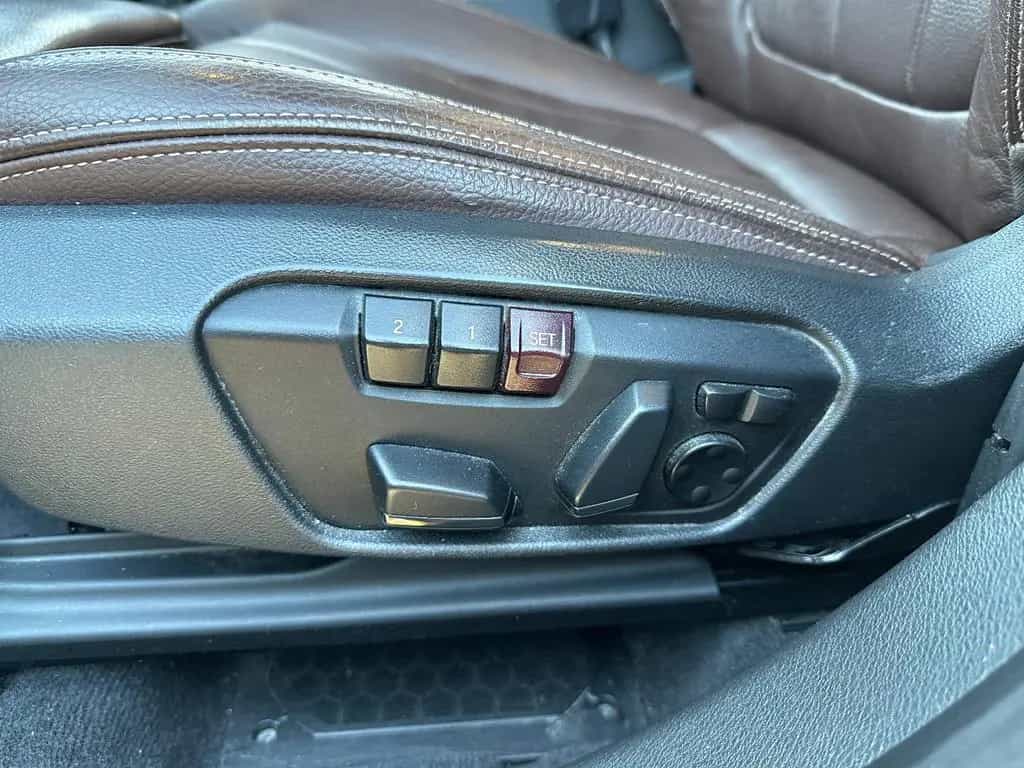 BMW X1 sDrive20i Sport Line, Pano, AHK, HUD, LED 03/2018-photo-11