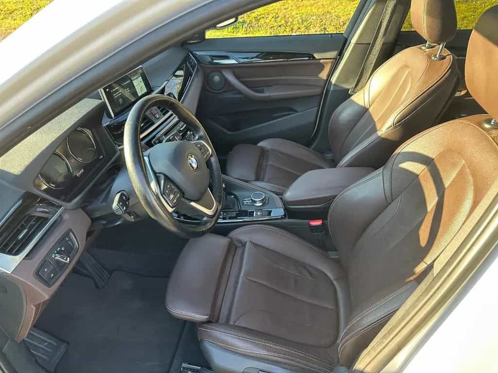BMW X1 sDrive20i Sport Line, Pano, AHK, HUD, LED 03/2018-photo-4