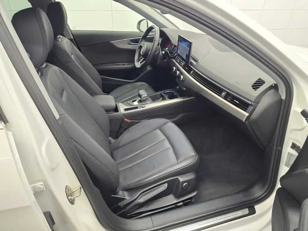 Audi A4 40 TFSI 2.0 S-tronic/MatrixLED/Vollleder/AHK 01/2023-photo-10