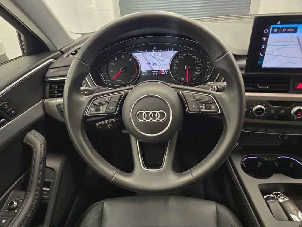 Audi A4 40 TFSI 2.0 S-tronic/MatrixLED/Vollleder/AHK 01/2023-photo-13