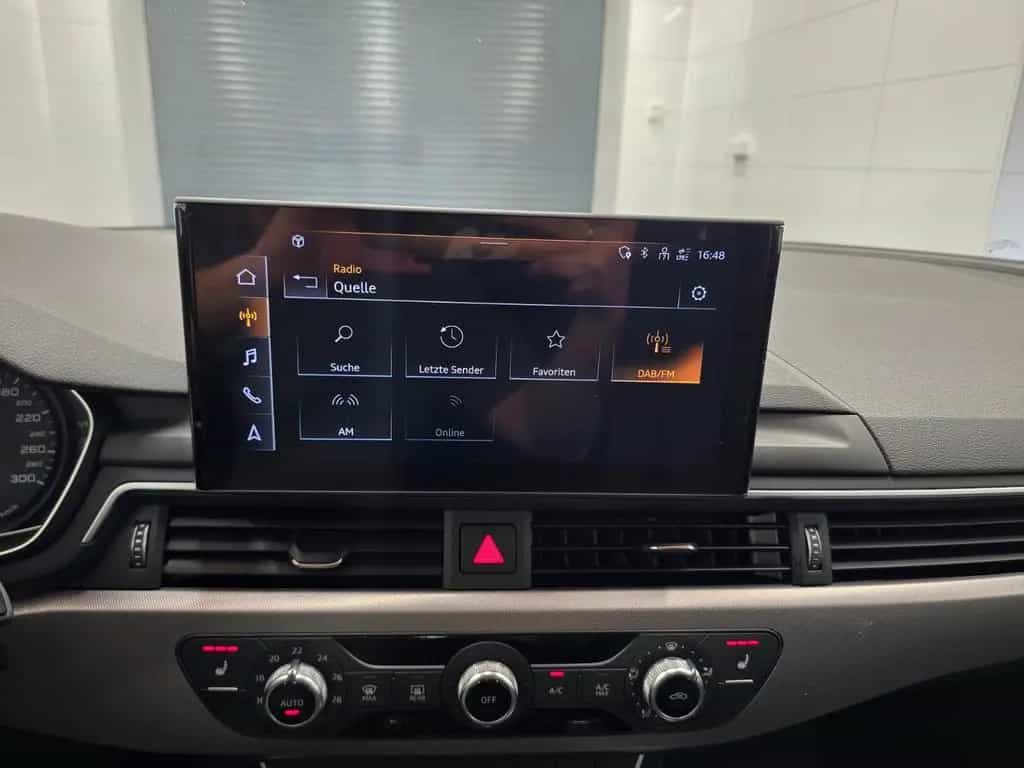 Audi A4 40 TFSI 2.0 S-tronic/MatrixLED/Vollleder/AHK 01/2023-photo-21