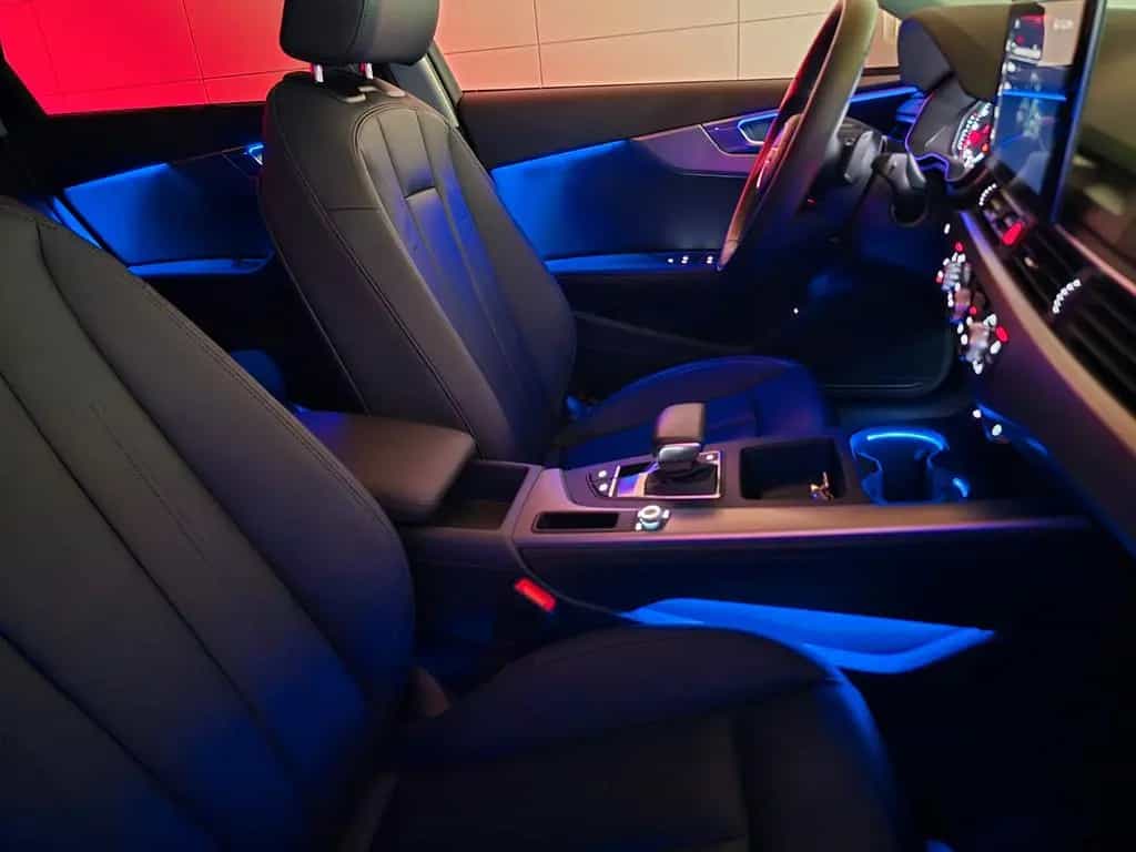 Audi A4 40 TFSI 2.0 S-tronic/MatrixLED/Vollleder/AHK 01/2023-photo-30