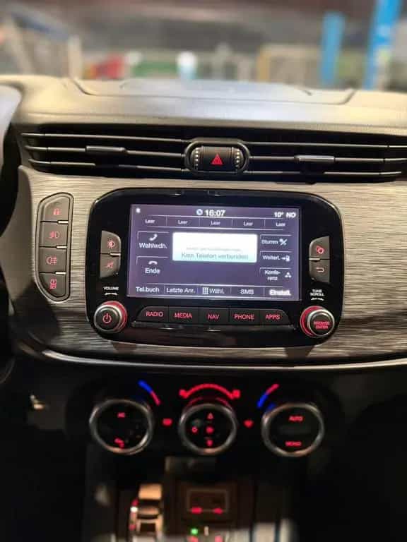 Alfa Romeo Giulietta Super * Sport / 17 Zoll Felgen 02/2020-photo-17