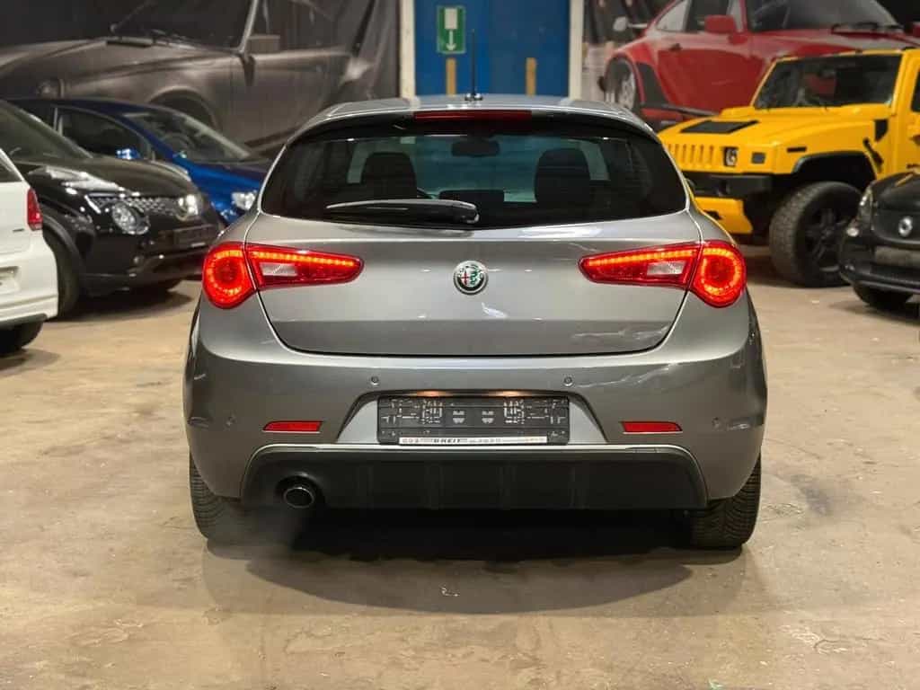 Alfa Romeo Giulietta Super * Sport / 17 Zoll Felgen 02/2020-photo-4