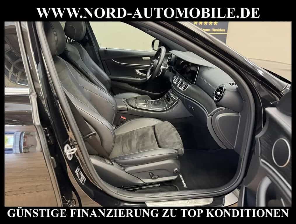 Mercedes-Benz E-Class d T AMG *LED*AHK*Schiebedach*Kam*19ZOLL* 08/2022-photo-18