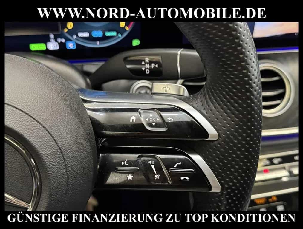 Mercedes-Benz E-Class d T AMG *LED*AHK*Schiebedach*Kam*19ZOLL* 08/2022-photo-27