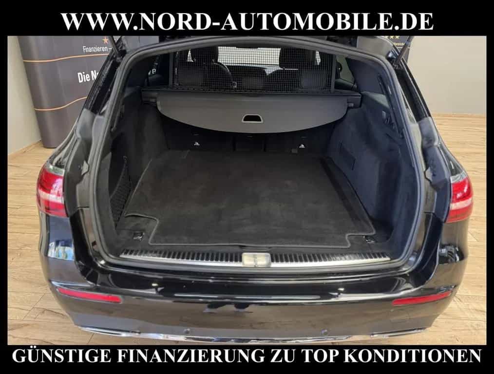 Mercedes-Benz E-Class d T AMG *LED*AHK*Schiebedach*Kam*19ZOLL* 08/2022-photo-31