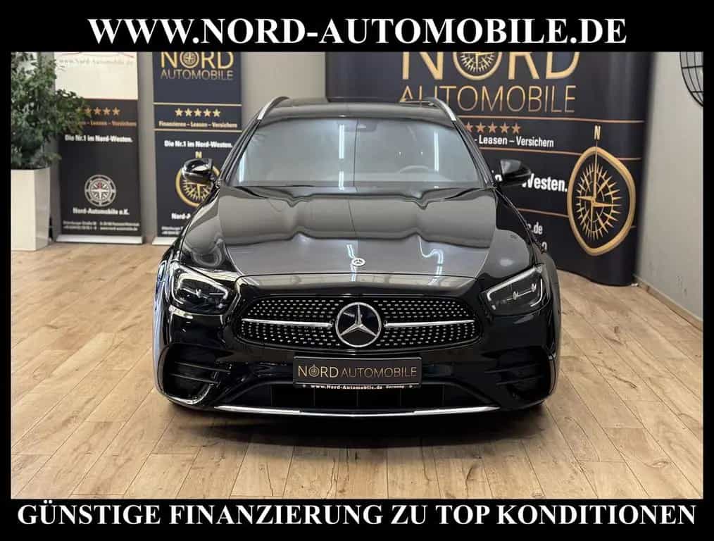Mercedes-Benz E-Class d T AMG *LED*AHK*Schiebedach*Kam*19ZOLL* 08/2022-photo-4